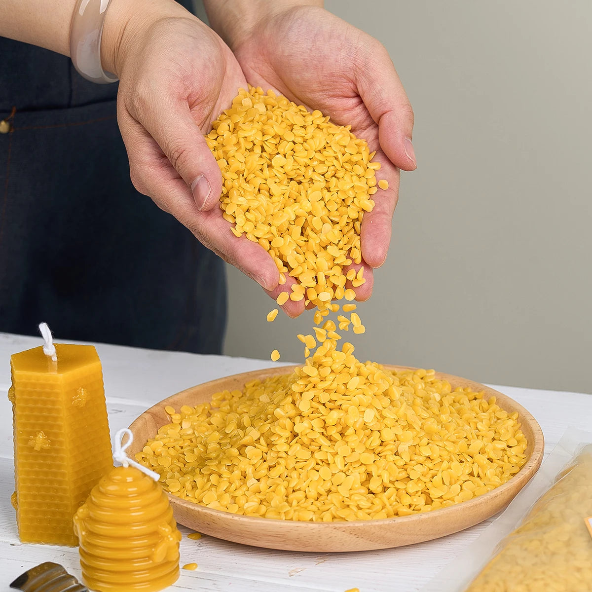 Natural Beeswax Pellets – Yellow or White – 1LB | DIY Candle & Skincare Making